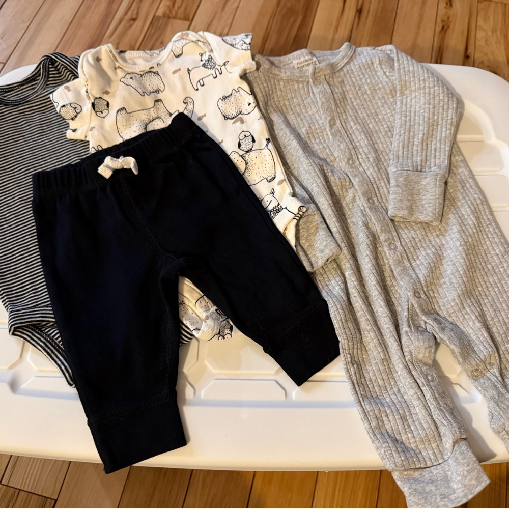 Carter's Gray and Black 3M Bundle